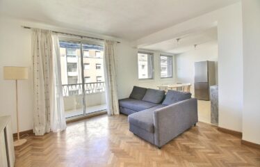 Marseille Longchamp T3 rénové avec balcon vue mer