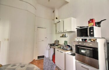 Marseille République /panier T2 immeuble ancien